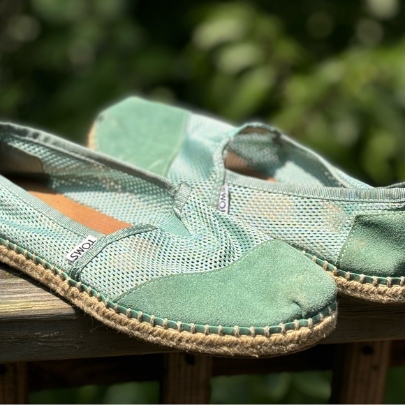 TOMS Aqua Green Espadrille Flats - Picture 3 of 9